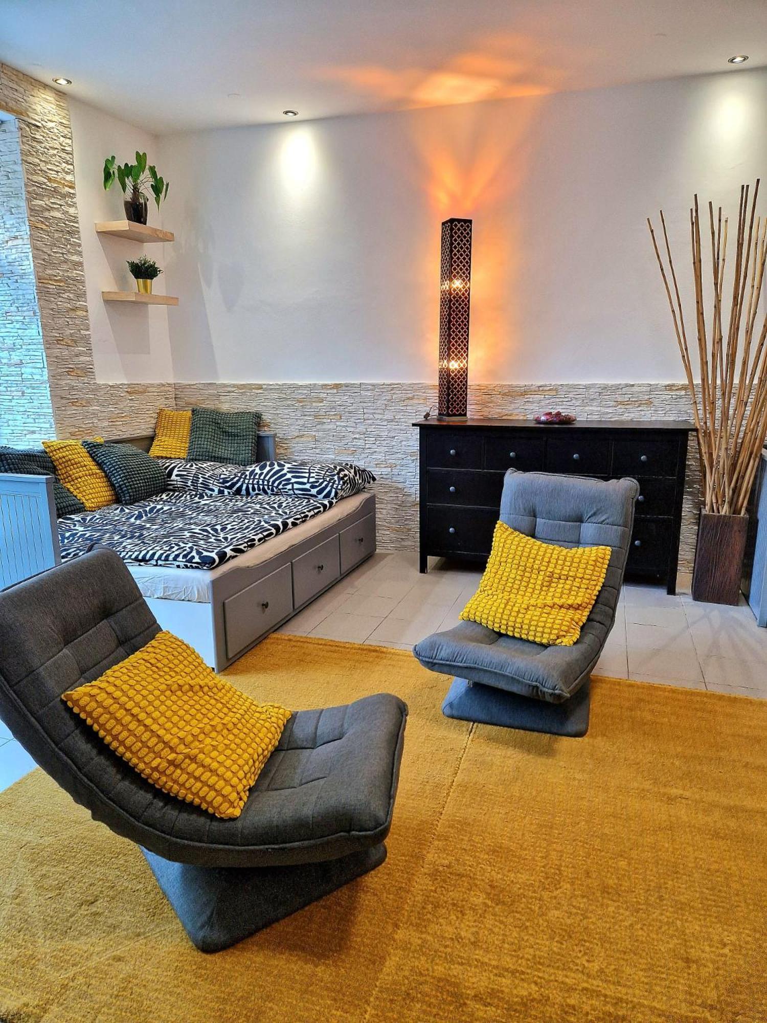 Daire Design - Center